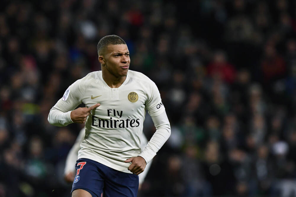 21岁前上演英格兰首秀，奥赖利是第六位做到这点的曼城球员